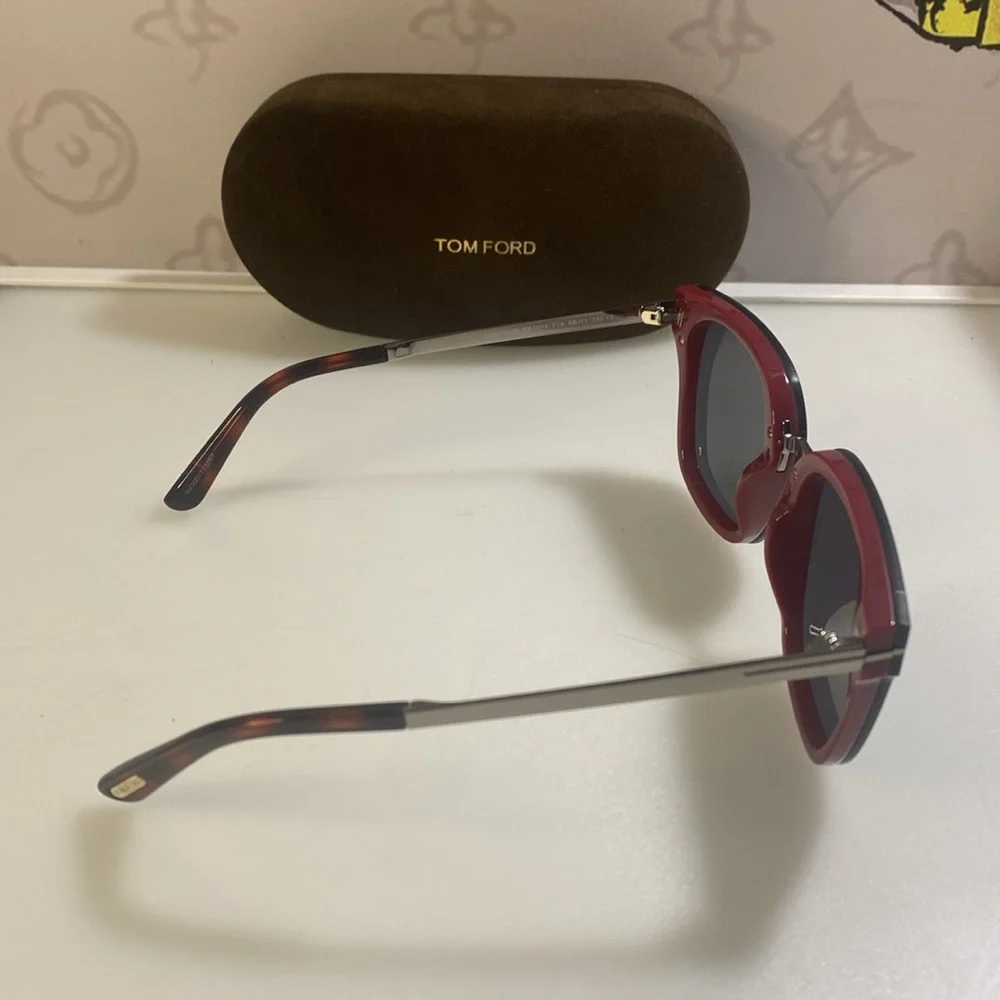 New  Tom Ford Women’s Sunglasses Tf1014 Philippa 02